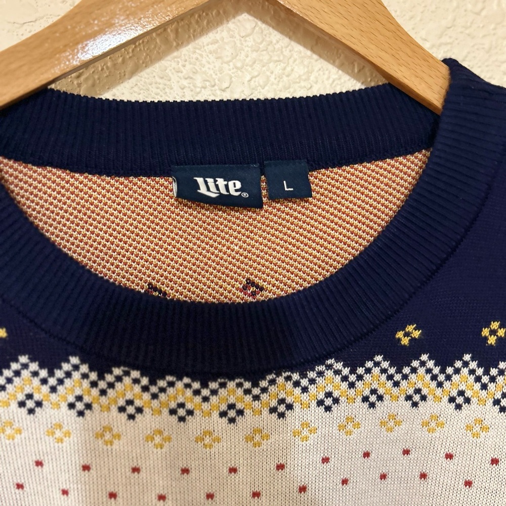 Miller Lite Sweater Limited Edition 2024 - Picture 5 of 9